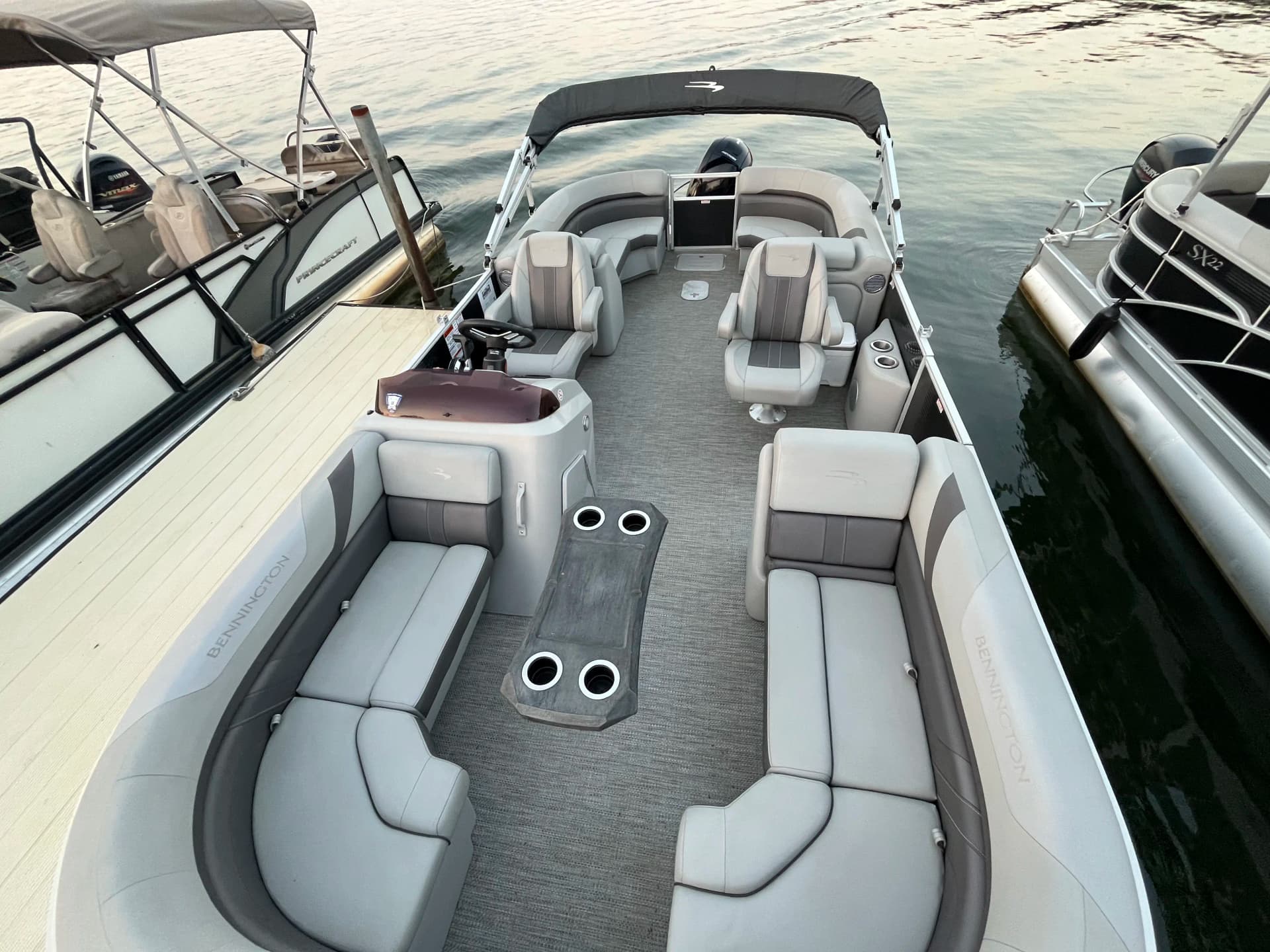 Bennington Stern Radius pontoon boat available for rental on Lake Wylie